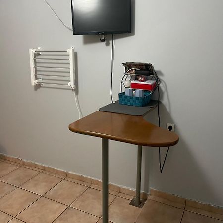 Κεντρικό Ημιυπόγειο Διαμέρισμα Golos Dış mekan fotoğraf